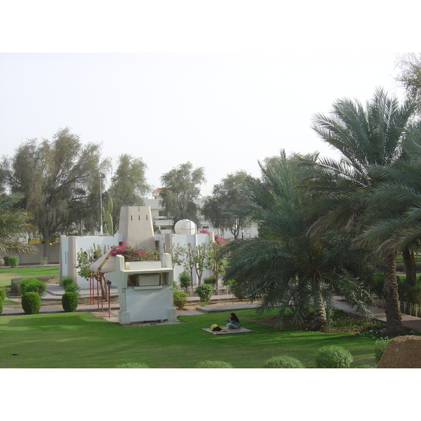 รูปถ่าย สหรัฐอาหรับเอมิเรตส์(United Arab Emirates) อาเลอิน(Al Ain) ป้อมจาลี(Jahli Fort) 2005-03 22