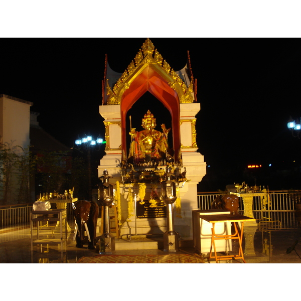 รูปถ่าย ไทย(Thailand) พิษณุโลก(Phitsanulok) ถนนพุทธบูชา(Puttabucha) 2008-01 14