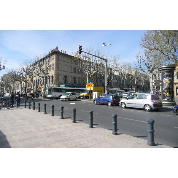 รูปถ่าย ฝรั่งเศส(France) แอ็กซ์-อ็อง-โพรว็องส์(Aix en Provence) จัตุรัสนายพลเดอโกล(Place du General de Gaulle) 2008-04 16