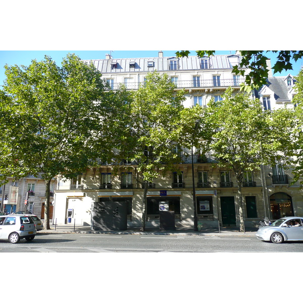 รูปถ่าย ฝรั่งเศส(France) ปารีส(Paris) ถนนฟรีดลันด์(Avenue de Friedland) 2007-09 42