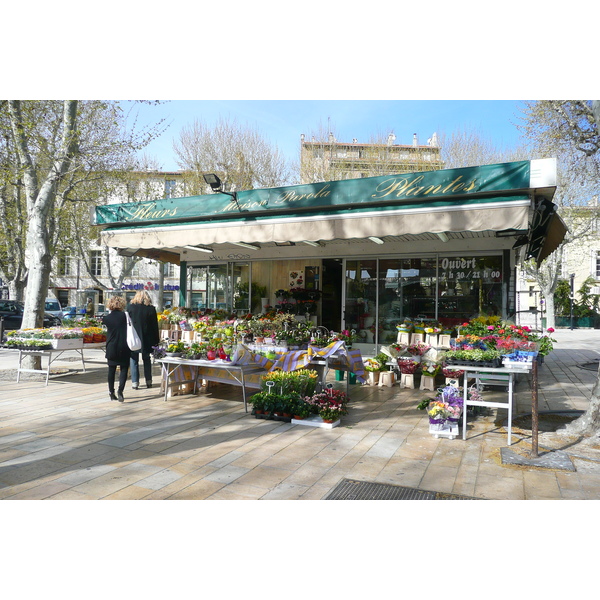รูปถ่าย ฝรั่งเศส(France) แอ็กซ์-อ็อง-โพรว็องส์(Aix en Provence) จัตุรัสนายพลเดอโกล(Place du General de Gaulle) 2008-04 19