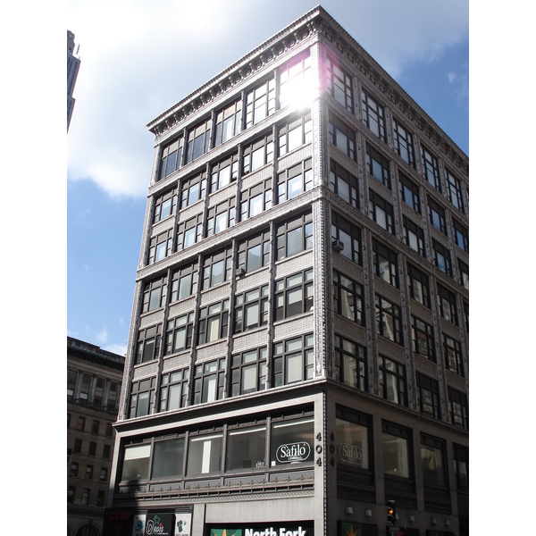 รูปถ่าย สหรัฐอเมริกา(United States) นิวยอร์ก(New York) ตามถนนฟิฟท์อเวนิว(down the 5th Avenue) 2006-03 6