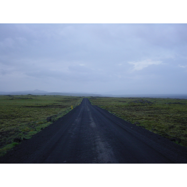 รูปถ่าย ไอซ์แลนด์(Iceland) ถนนหมายเลข 42 ใกล้เซลโวกูร์(Road 42 near Selvogur) 2003-06 6