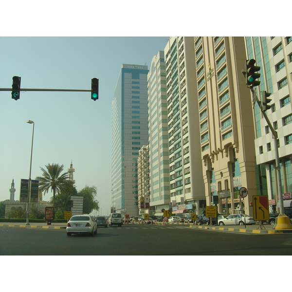 รูปถ่าย สหรัฐอาหรับเอมิเรตส์(United Arab Emirates) อาบูดาบี(Abu Dhabi) 2005-09 75