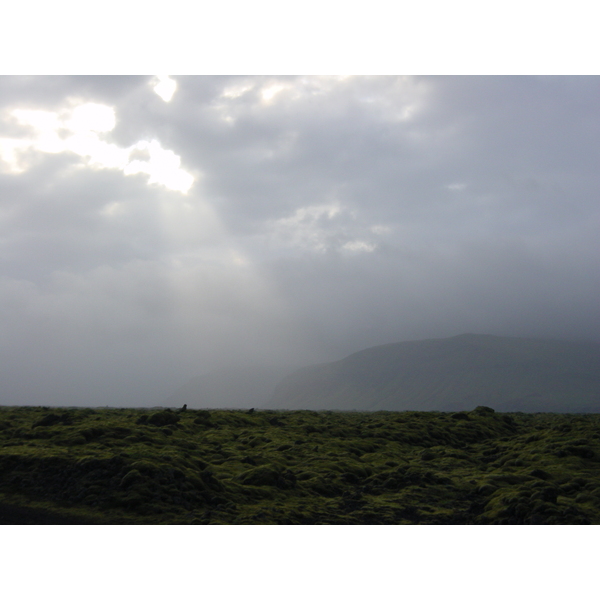 รูปถ่าย ไอซ์แลนด์(Iceland) ถนนหมายเลข 1 จากโยกุลซาร์เลานไปวีก(Road 1 Jokulsarlon to vik) 2003-06 45