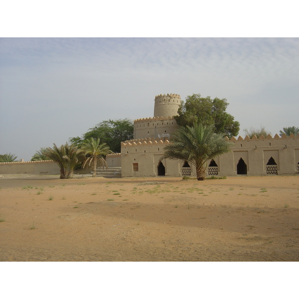รูปถ่าย สหรัฐอาหรับเอมิเรตส์(United Arab Emirates) อาเลอิน(Al Ain) ป้อมจาลี(Jahli Fort) 2005-03 10