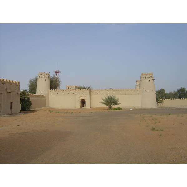 รูปถ่าย สหรัฐอาหรับเอมิเรตส์(United Arab Emirates) อาเลอิน(Al Ain) ป้อมจาลี(Jahli Fort) 2005-03 12