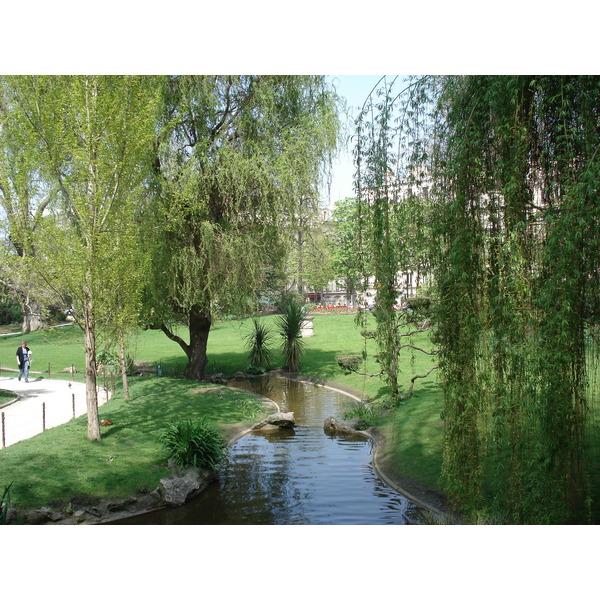 รูปถ่าย ฝรั่งเศส(France) ปารีส(Paris) สวนบาตีญอล(Square des Batignolles) 2006-04 6
