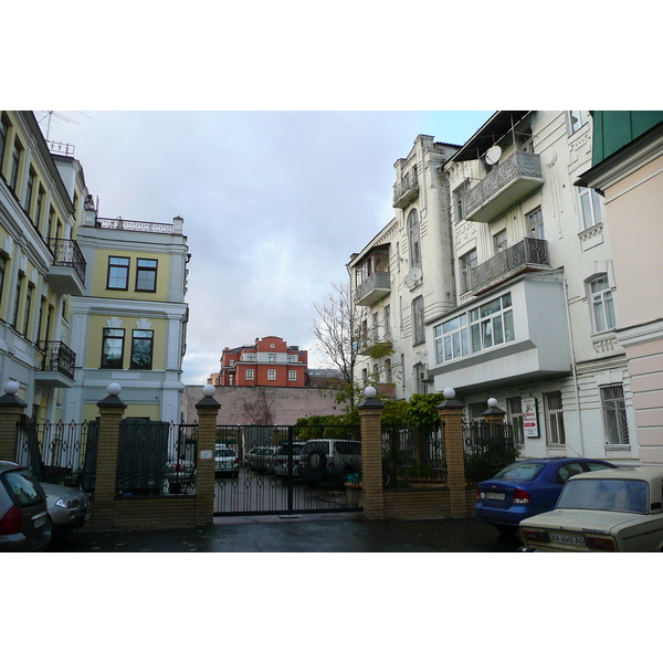 รูปถ่าย ยูเครน(Ukraine) เคียฟ(Kiev) โปดิล(Podil) 2007-11 113