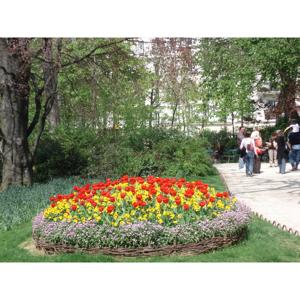 รูปถ่าย ฝรั่งเศส(France) ปารีส(Paris) สวนบาตีญอล(Square des Batignolles) 2006-04 11