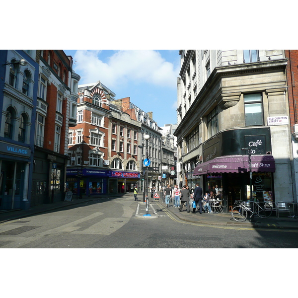 รูปถ่าย อังกฤษ(United Kingdom) ลอนดอน(London) ถนนวอร์ดอร์(Wardour Street) 2007-09 62