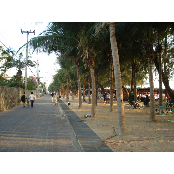 รูปถ่าย ไทย(Thailand) พัทยา(Pattaya) หาดดงตาล(Dongtan beach) 2008-01 53