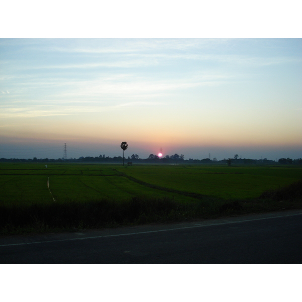 รูปถ่าย ไทย(Thailand) พิษณุโลก(Phitsanulok) ถนนจอมทอง(Jomthong Road) 2008-01 11