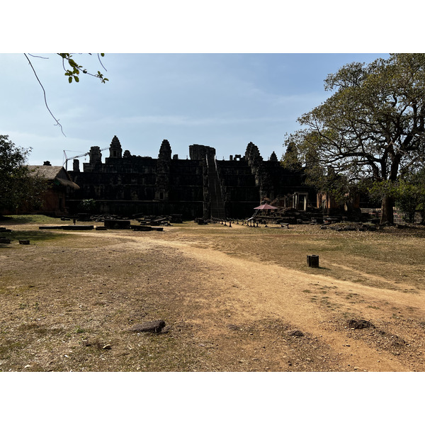 รูปถ่าย กัมพูชา(Cambodia) เสียมราฐ(Siem Reap) ปราสาทพนมบาเค็ง(Phnom Bakheng) 2023-01 15