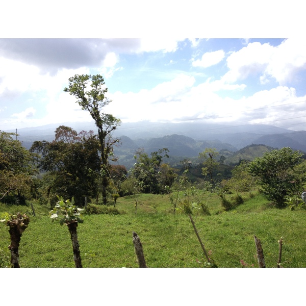 รูปถ่าย คอสตาริกา(Costa Rica) ตูร์รีอัลบา(Turrialba) 2015-03 26