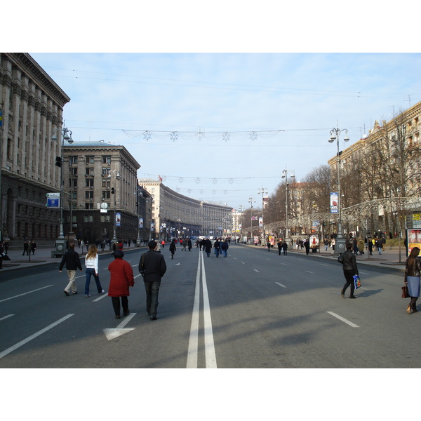 รูปถ่าย ยูเครน(Ukraine) เคียฟ(Kiev) ถนนเครชชาตือค(Kreschatyk Street) 2007-03 54