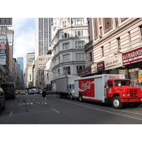 รูปถ่าย สหรัฐอเมริกา(United States) นิวยอร์ก(New York) บรอดเวย์(Up Broadway) 2006-03 11