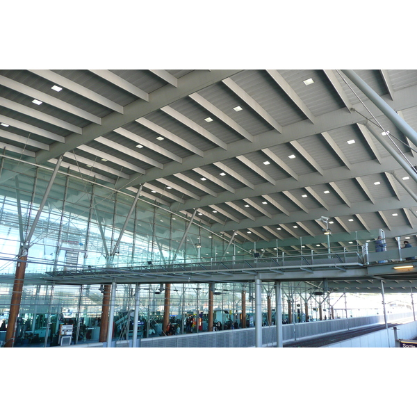 รูปถ่าย ฝรั่งเศส(France) แอ็กซ์-อ็อง-โพรว็องส์(Aix en Provence) สถานีรถไฟ TGV(TGV Train Station) 2008-04 10