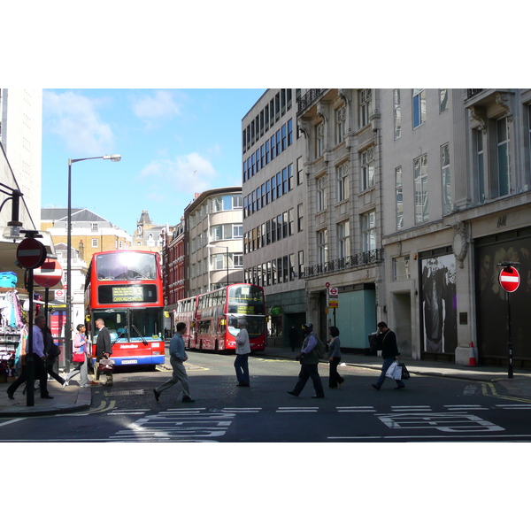 รูปถ่าย อังกฤษ(United Kingdom) ลอนดอน(London) ถนนออกซ์ฟอร์ด(Oxford Street) 2007-09 24