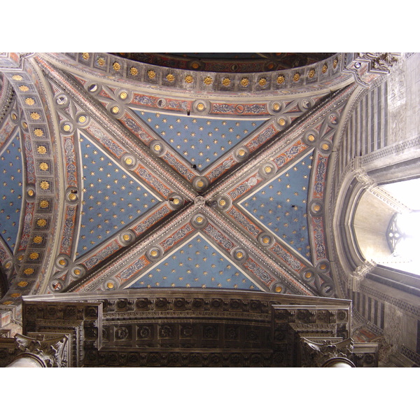 รูปถ่าย อิตาลี(Italy) ซีเอน่า(Siena) 2004-03 24