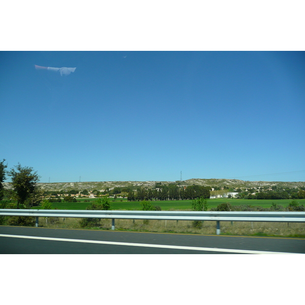 รูปถ่าย ฝรั่งเศส(France) โพรว็องส์(Provence) ถนนจากแอ็กซ์ไปมูรีแยส(Aix to Mouries road) 2008-04 11