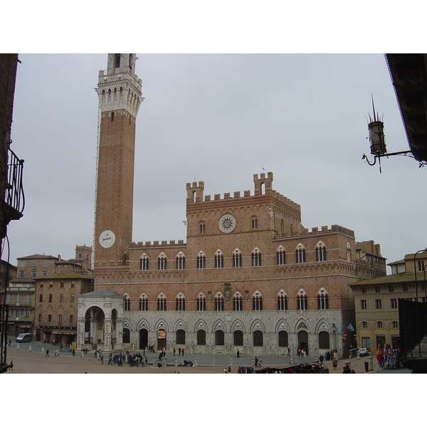 รูปถ่าย อิตาลี(Italy) ซีเอน่า(Siena) 2004-03 30