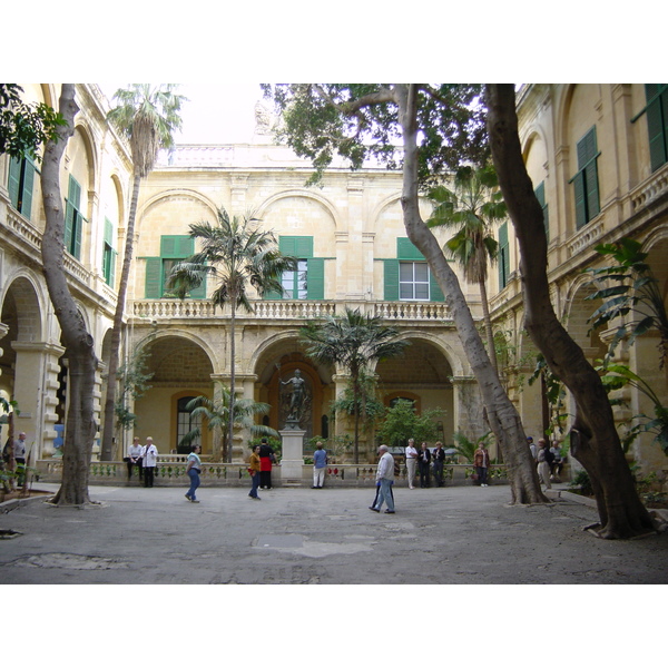 รูปถ่าย มอลตา(Malta) วัลเลตตา(Valletta) 2001-03 2
