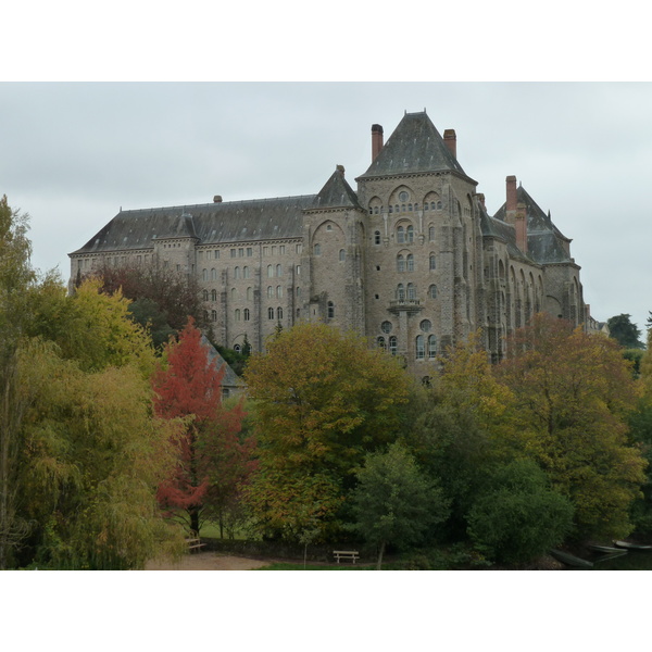 รูปถ่าย ฝรั่งเศส(France) โซแลม(Solesmes) 2010-11 4