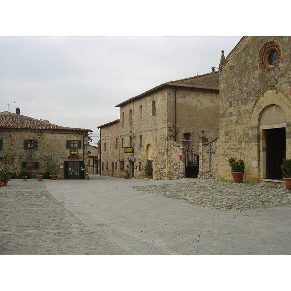 รูปถ่าย อิตาลี(Italy) มงเตอร์ริกกิโอนี(Monteriggioni) 2004-03 8
