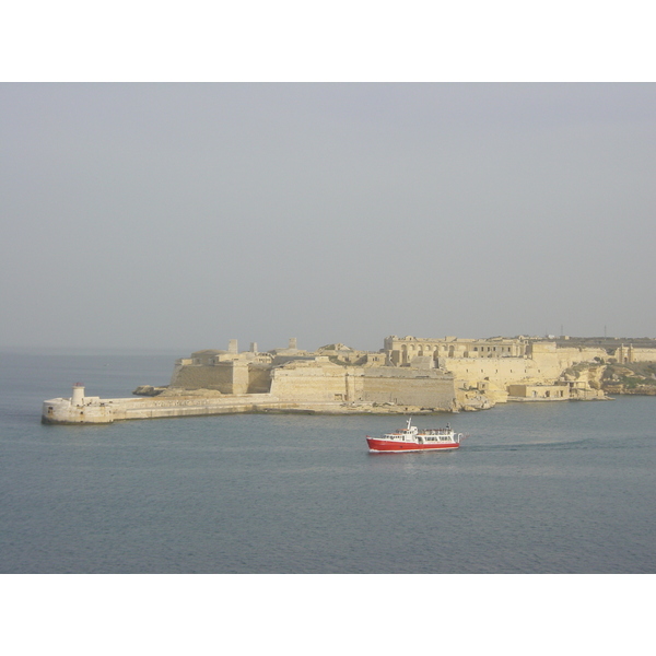 รูปถ่าย มอลตา(Malta) วัลเลตตา(Valletta) 2001-03 12