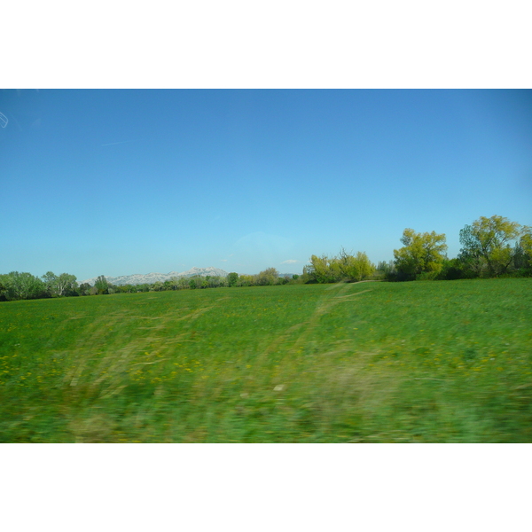 รูปถ่าย ฝรั่งเศส(France) โพรว็องส์(Provence) ถนนจากแอ็กซ์ไปมูรีแยส(Aix to Mouries road) 2008-04 20