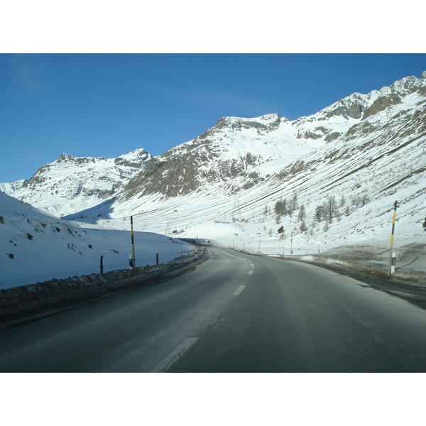 รูปถ่าย สวิสเซอร์แลนด์(Switzerland) ถนนจากคูร์ไปเซนต์มอริตซ์(Chur to St Moritz Road) 2007-01 65