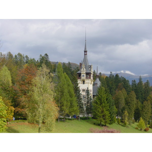 รูปถ่าย โรมาเนีย(Romania) สินายา(Sinaia) 2003-10 65