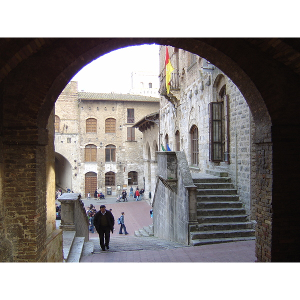 รูปถ่าย อิตาลี(Italy) ซานจีมิญญาโน(San Gimignano) 2004-03 4