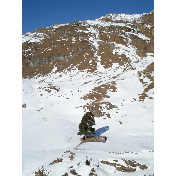 รูปถ่าย สวิสเซอร์แลนด์(Switzerland) ถนนจากคูร์ไปเซนต์มอริตซ์(Chur to St Moritz Road) 2007-01 31