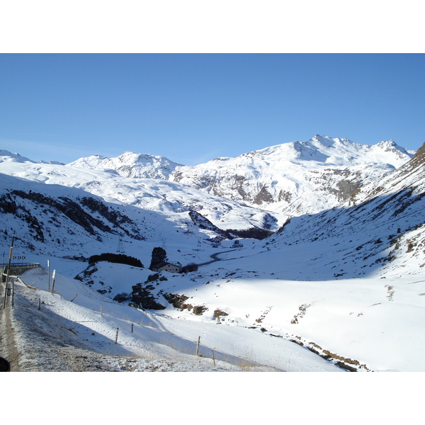 รูปถ่าย สวิสเซอร์แลนด์(Switzerland) ถนนจากคูร์ไปเซนต์มอริตซ์(Chur to St Moritz Road) 2007-01 25