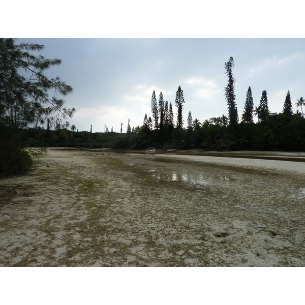 รูปถ่าย นิวแคลิโดเนีย(New Caledonia) เกาะต้นสน(Ile des pins) อ่าวโอโร(Oro Bay) 2010-05 81