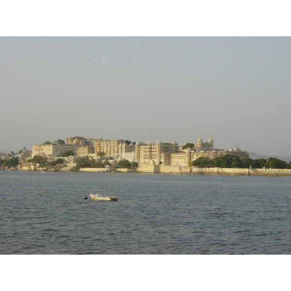 รูปถ่าย อินเดีย(India) อูไดปูร์(Udaipur) 2003-05 31