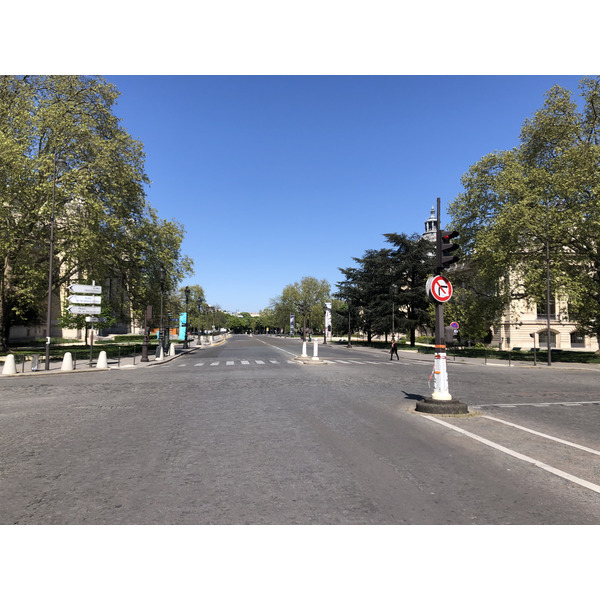 รูปถ่าย ฝรั่งเศส(France) ปารีสช่วงล็อกดาวน์(Paris lockdown) 2020-04 8