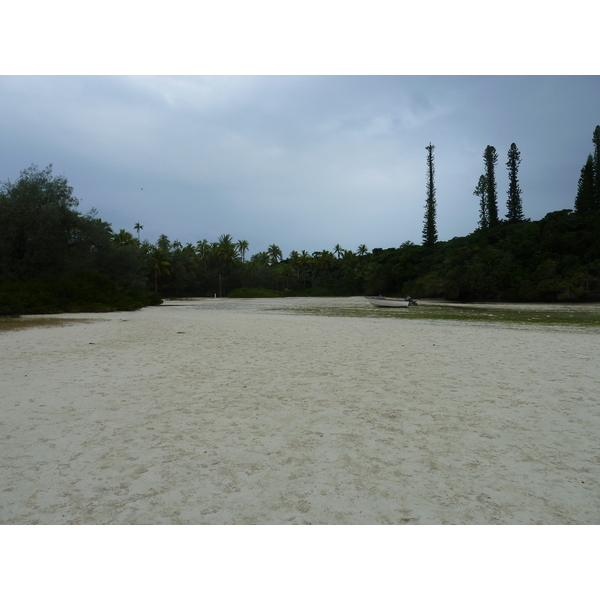 รูปถ่าย นิวแคลิโดเนีย(New Caledonia) เกาะต้นสน(Ile des pins) อ่าวโอโร(Oro Bay) 2010-05 104