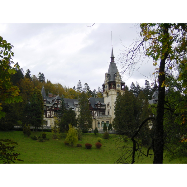 รูปถ่าย โรมาเนีย(Romania) สินายา(Sinaia) 2003-10 73