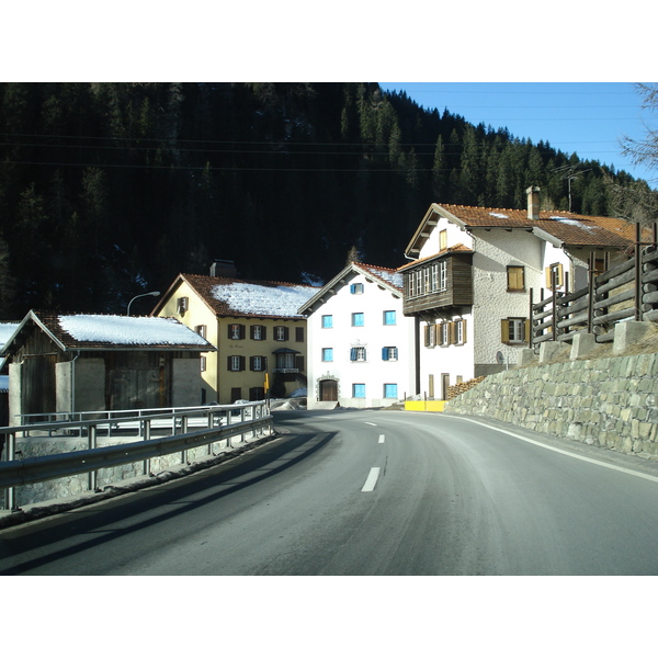 รูปถ่าย สวิสเซอร์แลนด์(Switzerland) ถนนจากคูร์ไปเซนต์มอริตซ์(Chur to St Moritz Road) 2007-01 30