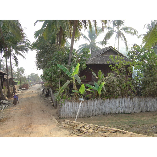 รูปถ่าย พม่า(Myanmar) ทวาย(Dawei (TAVOY)) 2005-01 109