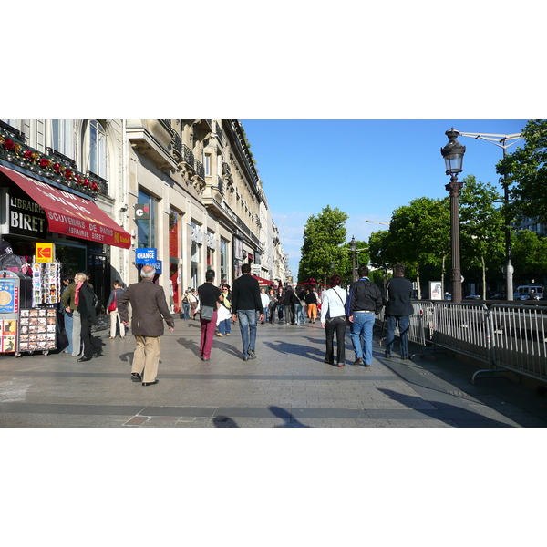รูปถ่าย ฝรั่งเศส(France) ปารีส(Paris) ช็องเซลีเซ(Champs Elysees) 2007-04 23