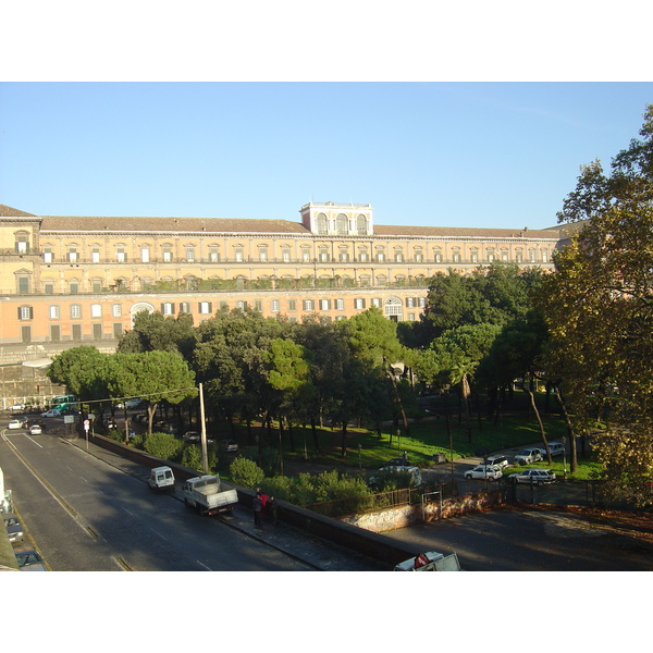 รูปถ่าย อิตาลี(Italy) นาโปลี(Naples) 2004-11 13