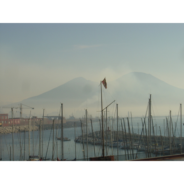 รูปถ่าย อิตาลี(Italy) นาโปลี(Naples) 2004-11 22