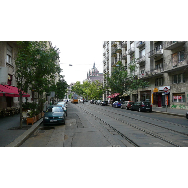 รูปถ่าย ฮังการี(Hungary) บูดาเปสต์(Budapest) ใจกลางบูดาเปสต์(Central Budapest) 2007-06 98