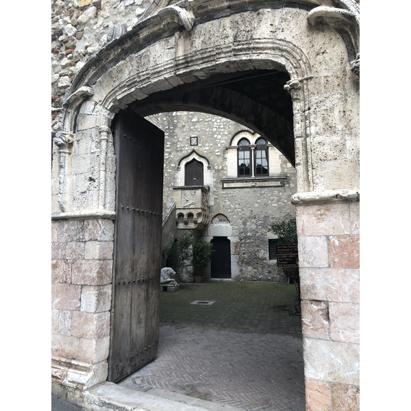 รูปถ่าย อิตาลี(Italy) ซิซิลี(Sicily) ตาออร์มีนา(Taormina) 2020-02 0