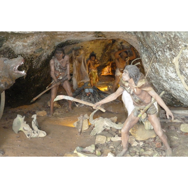 รูปถ่าย ฝรั่งเศส(France) ลาร็อกแซ็งคริสตอฟ(La Roque St Christophe) 2010-08 11