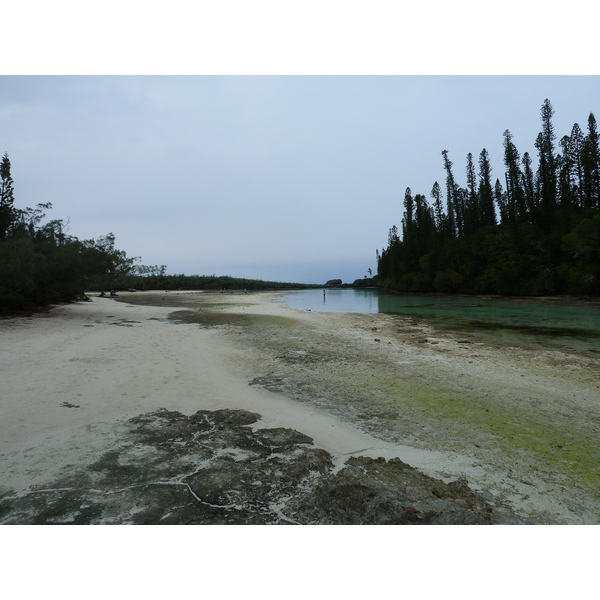 รูปถ่าย นิวแคลิโดเนีย(New Caledonia) เกาะต้นสน(Ile des pins) อ่าวโอโร(Oro Bay) 2010-05 25